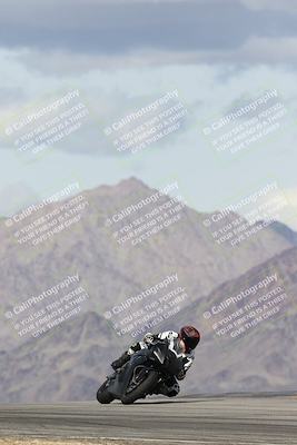 media/Nov-16-2025-Race Pace (Sun) [[8c5fa54630]]/Verified Riders/5-Turn 9 (1135am)/